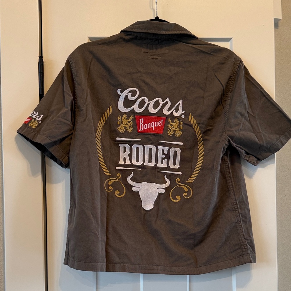 Abercrombie & Fitch Coors Rodeo on Short Sleeve Button Down